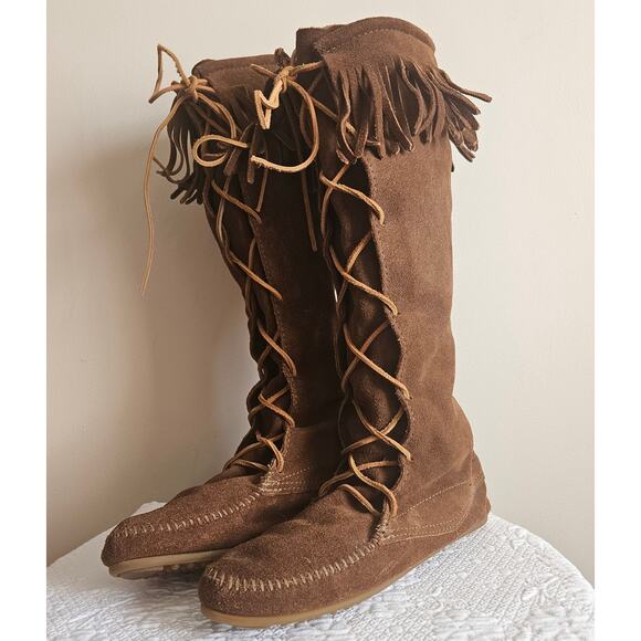 Minnetonka 1428 Women's Tall Fringe Moccasin Boots 16"-Excellent Condition - Picture 2 of 6
